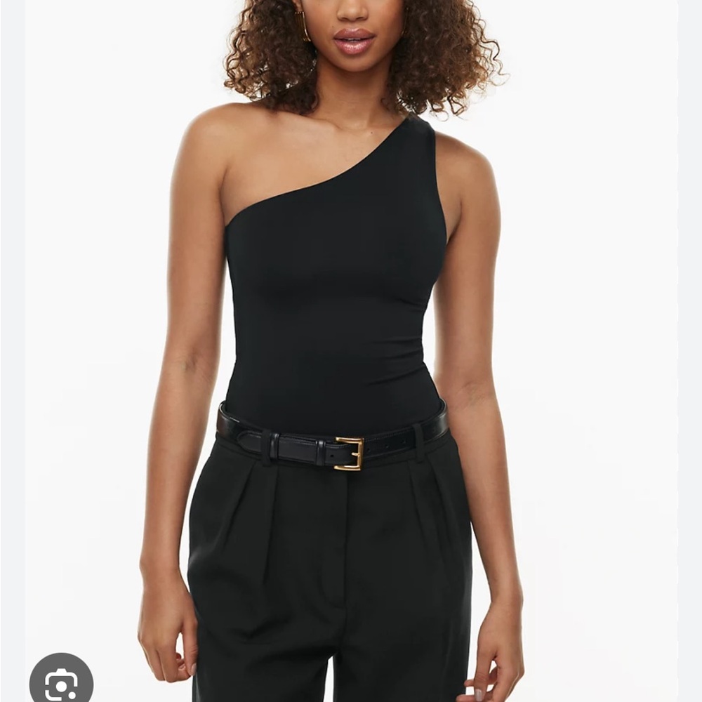 BNWOT contour one shoulder bodysuit